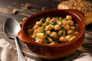 Astrid Tapería Orgánica | ¿Te aburres de comer siempre lo mismo? Estas 6 salsas veganas lo cambian todo